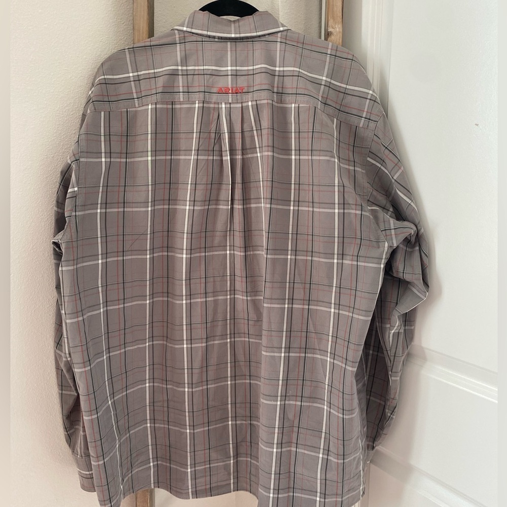 NWOT - Ariat - Pro Series - Casual Button Down Shirt with Classic Plaid Design - Picture 4 of 6